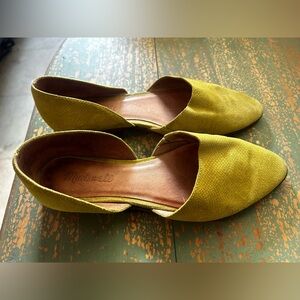 listing-status-banner